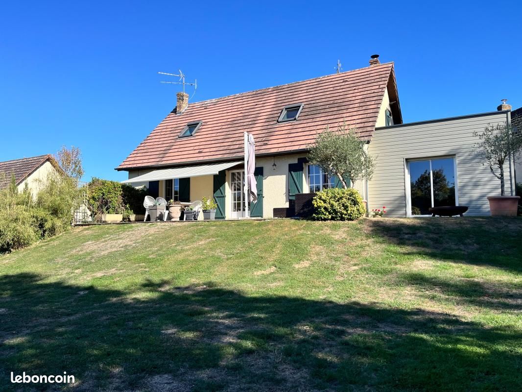 Maison 4 pièces 140 m² · à Saint-Pierre-la-Garenne · 140 m² · 313 800 €