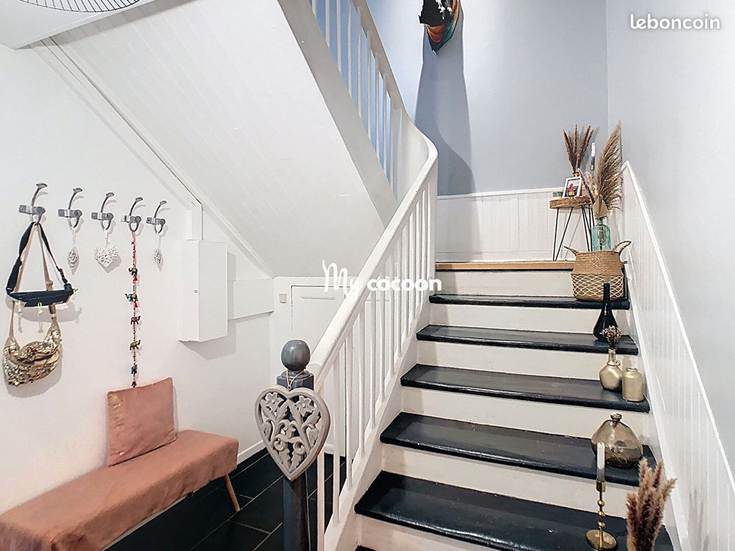 Maison 4 pièces 100 m² · à Saint-Jean-le-Vieux · 100 m² · 215 000 €