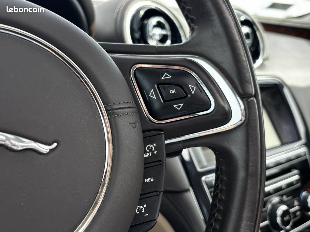 JAGUAR XJ Courte - 3.0 D V6 - 275ch - BVA 8 - Luxe Premium Phase 1 - Garantie 12 mois (image 22)