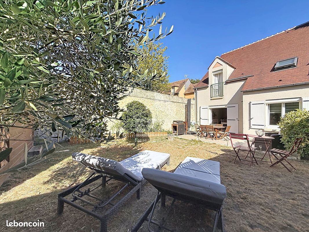 Maison 6 pièces 105 m² · à Étampes · 105 m² · 275 600 €