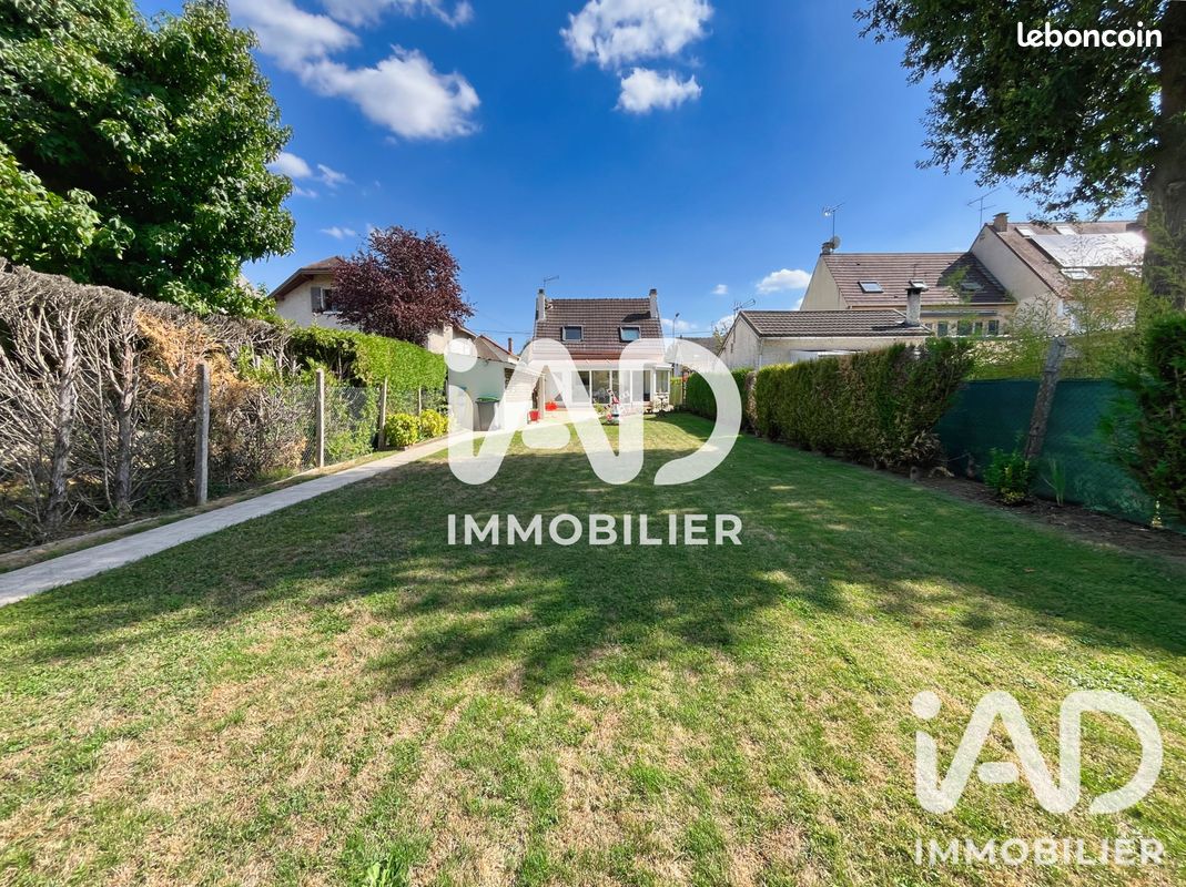Maison 5 pièces 105 m² · à Claye-Souilly · 105 m² · 355 000 €