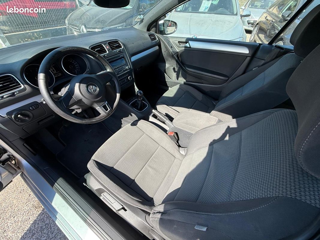 Volkswagen GOLF VI CABRIOLET 1.2 TSI 105CH BLUEMOTION TECHNOLOGY (image 6)