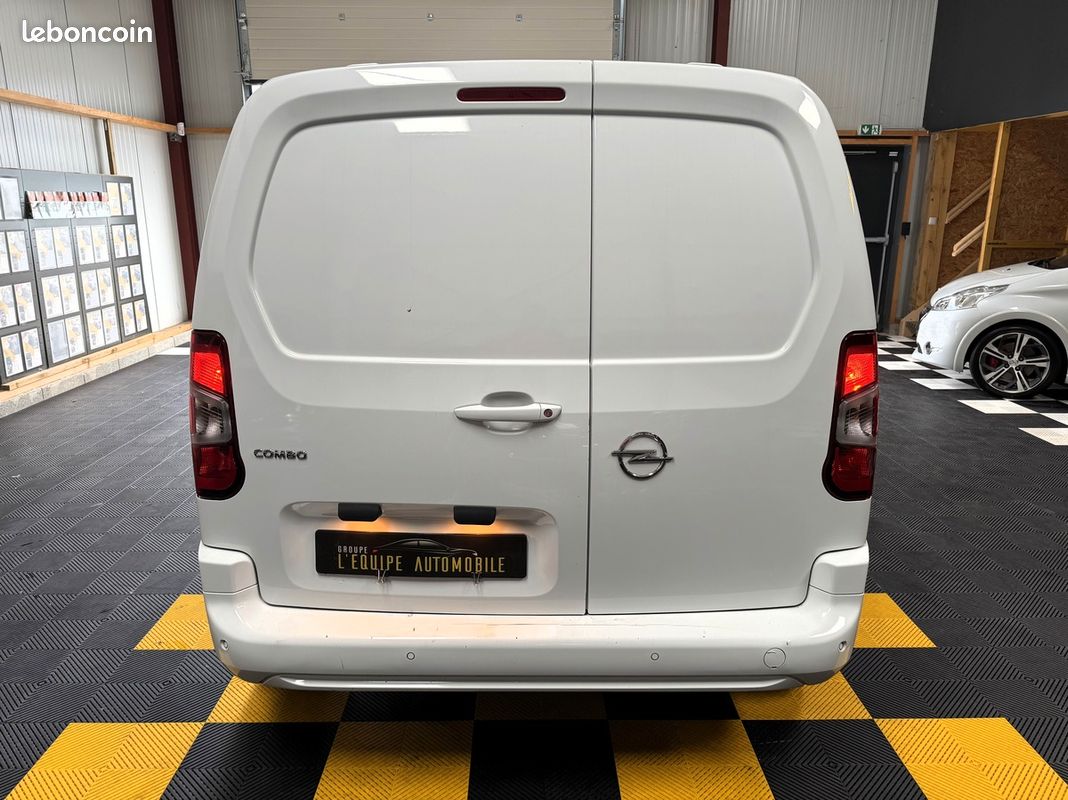 Opel Combo III 1.2 110 L1H1 AUGMENTE CARGO PACK BUSINESS (image 6)