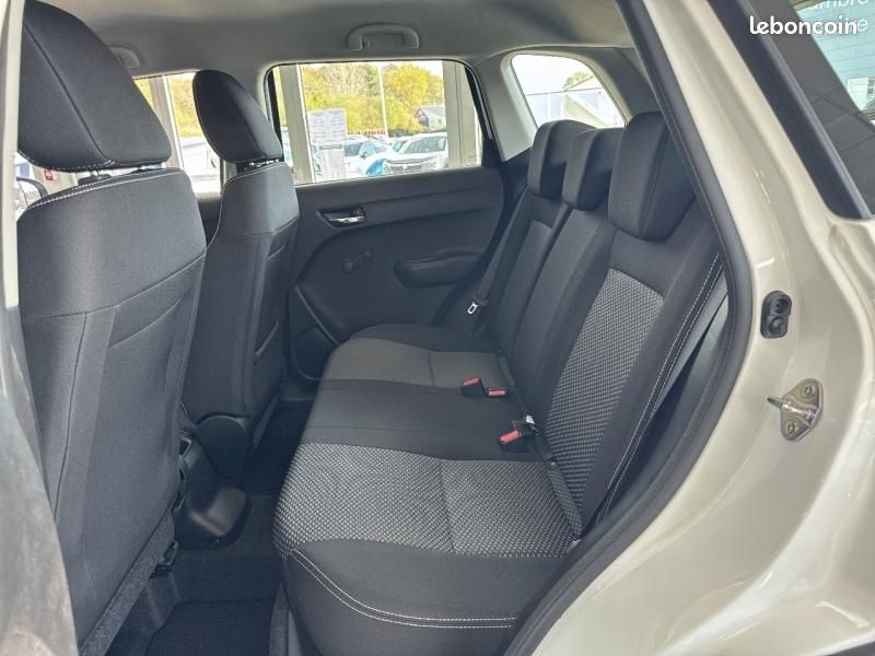 Suzuki Vitara 1.4 Boosterjet Hybrid 110ch Avantage MY25 (image 27)