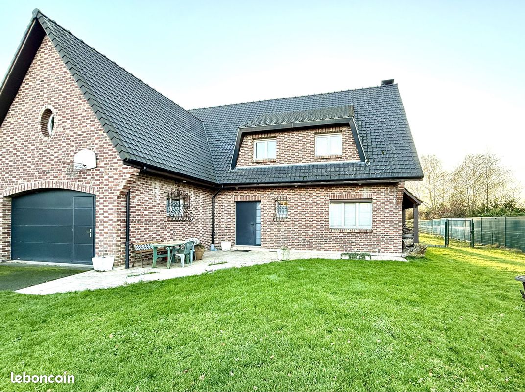 Maison 6 pièces 200 m² · à Mérignies · 200 m² · 599 000 €