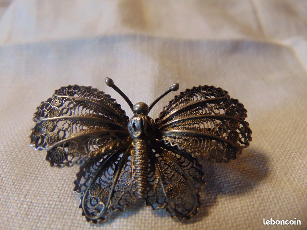 Ancienne Broche Papillon En Argent Filigrane – Vintage, Quelques Usures – Bijou De Collection