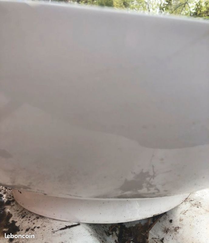 Lavabo avec siphon complet blanc possibilité d’avoir un robinet (image 2)