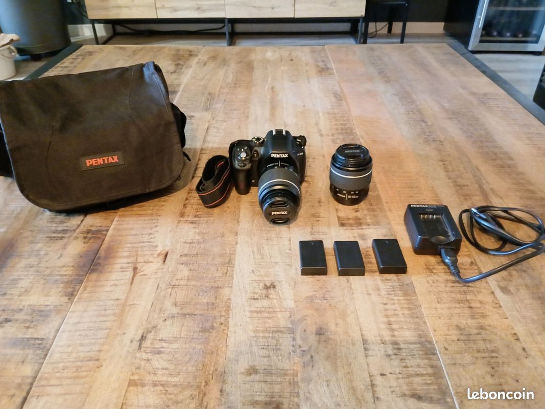 Pentax K-50 Appareil photo reflex numérique 16 MP avec écran LCD 3 - Corps uniquement (Blanc