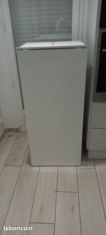 Frigo encastrable (image 1)