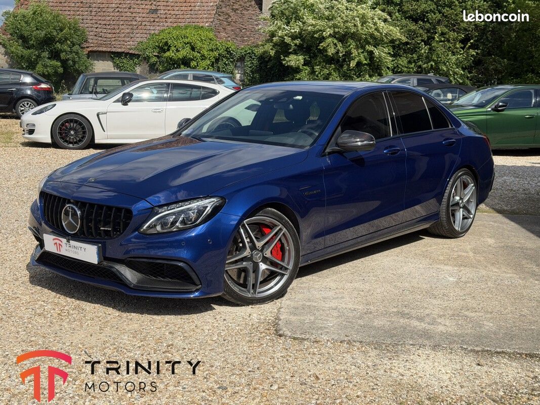 Mercedes Classe C C63 S AMG 510CH + PACK CARBONE + RÉVISION DES 50000KM EFFECTUÉE + SUIVI COMPLET... (image 7)