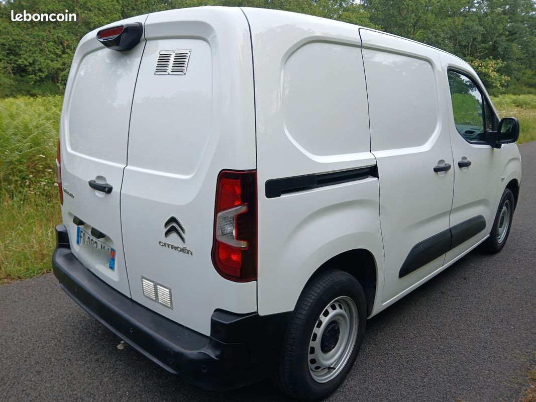 11.250ht Citroën berlingo BlueHDi 100ch Driver (image 2)