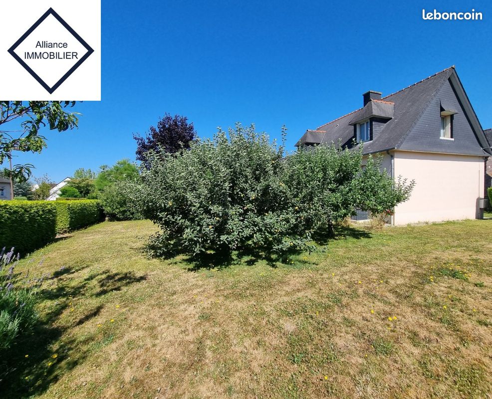 Maison 5 pièces 77 m² · à Montauban-de-Bretagne · 77 m² · 239 890 €