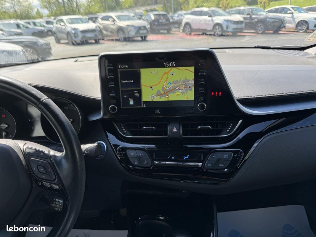 TOYOTA C-HR 2.0 Hybrid - BV e-CVT Collection GPS + CAMERA AR + CLIM (image 17)