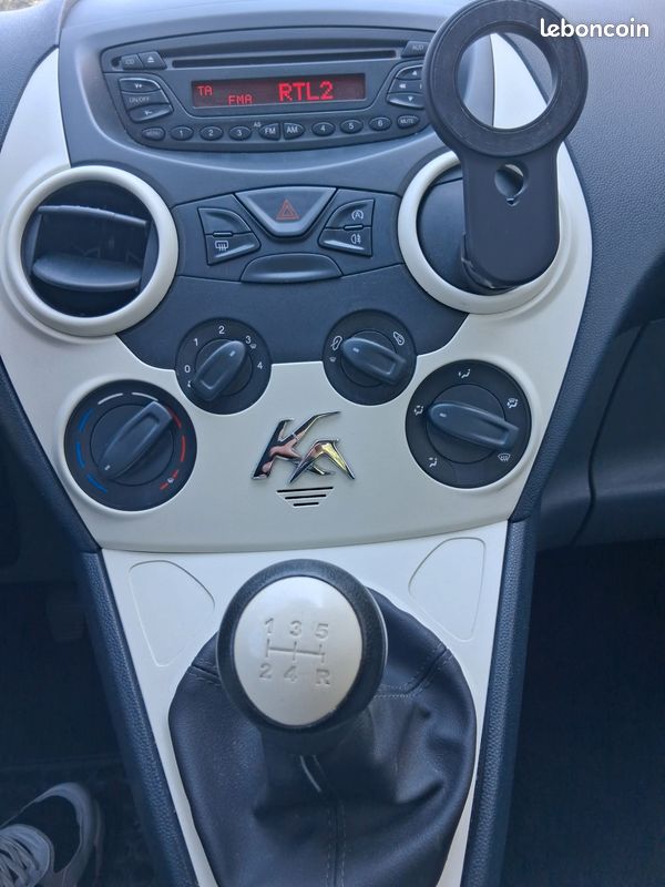 FORD KA 1.2 70 TITANIUm (image 18)