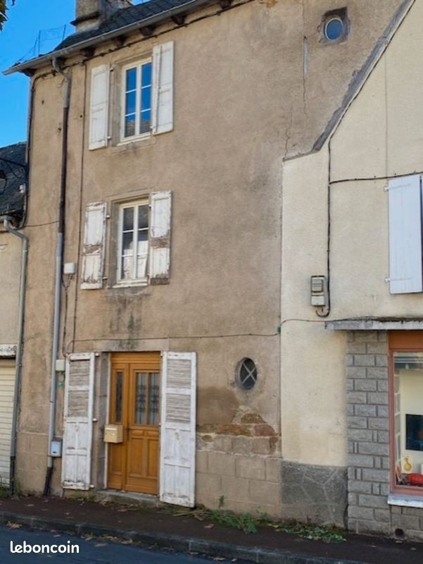Maison 4 pièces 91 m² · à Puycapel · 91 m² · 40 000 €