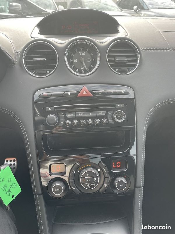 Peugeot RCZ 1.6 THP 16V 156CH A VENDRE POUR PROFESSIONNEL (image 14)