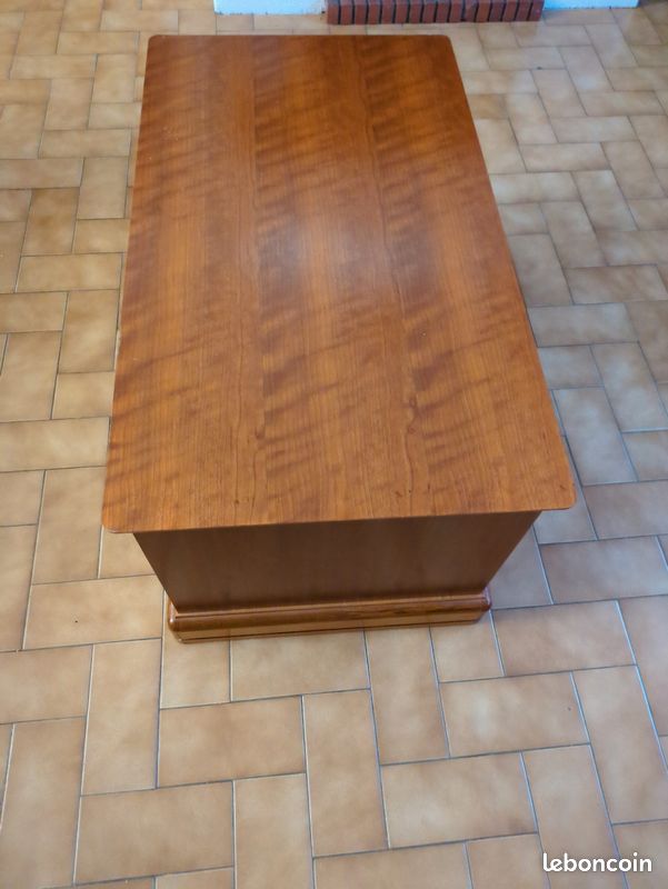 Table basse Louis Philippe teintees merisier longueur 82,5 Largeur 0,46. Hauteur 42 centimètres. Hauteur du tiroir qui s ouvre des 2 côtés 16 cms (image 4)
