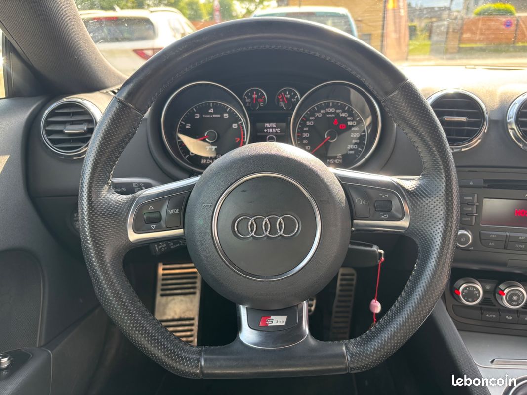 AUDI TT COUPE 1.8 TFSI 160CH S LINe (image 4)