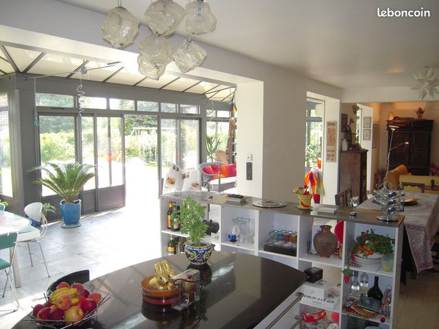Maison 9 pièces 250 m² · à La Queue-en-Brie · 250 m² · 549 800 €