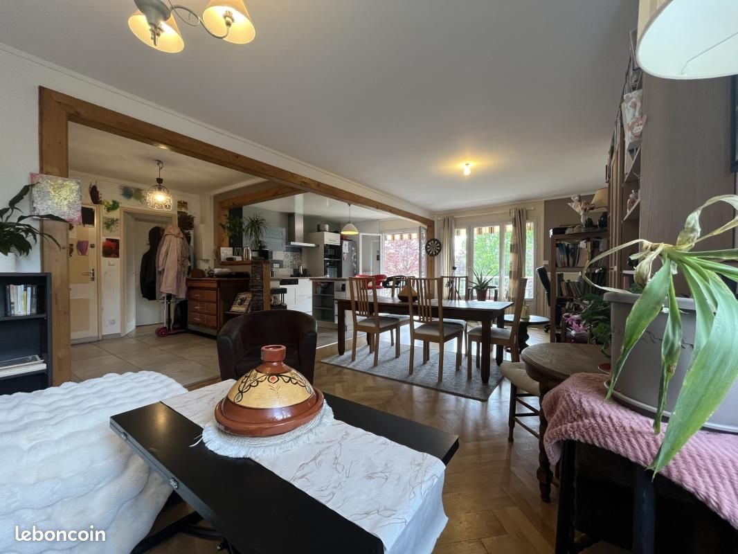 Appartement 5 pièces 95 m² · à Fontaine-lès-Dijon · 95 m² · 229 000 €