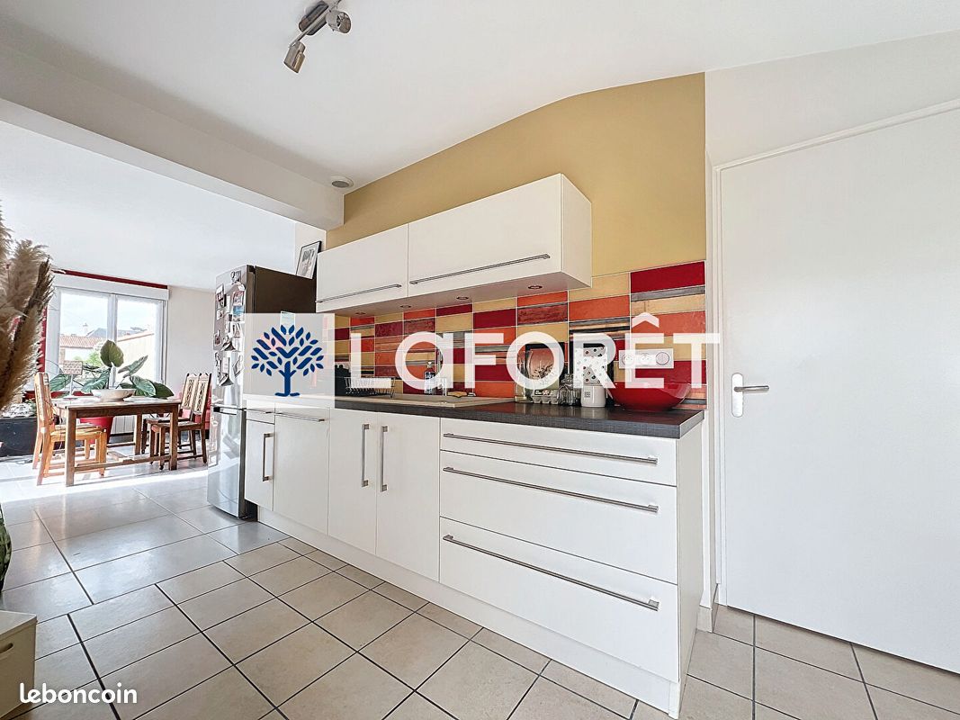 Appartement 2 pièces 54 m² · à Bressuire · 54 m² · 523 €
