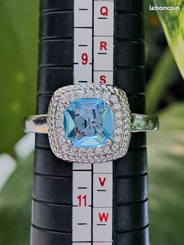Bague en argent et perles blanche, grise et dorée de la collection Trilogie