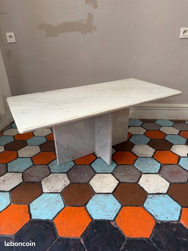 Véritable table basse en marbre (image 1)