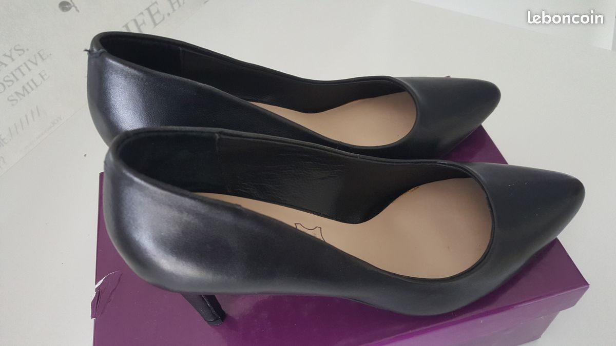 Escarpin en cuir   noir 1 22311 43 003 : Achetez en ligne les Escarpins de