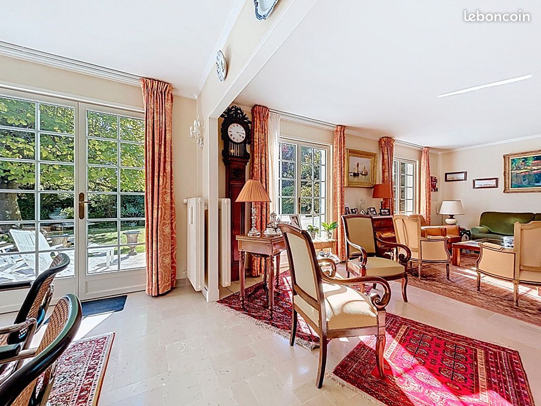 Maison 7 pièces 160 m² · à Mont-Saint-Aignan · 160 m² · 470 000 €