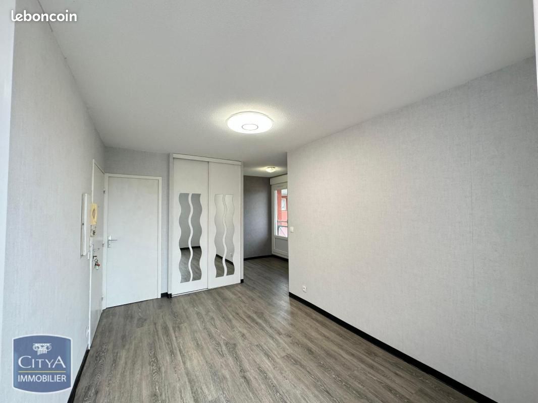 Appartement 1 pièce 21 m² · à Lons · 21 m² · 390 €/mois