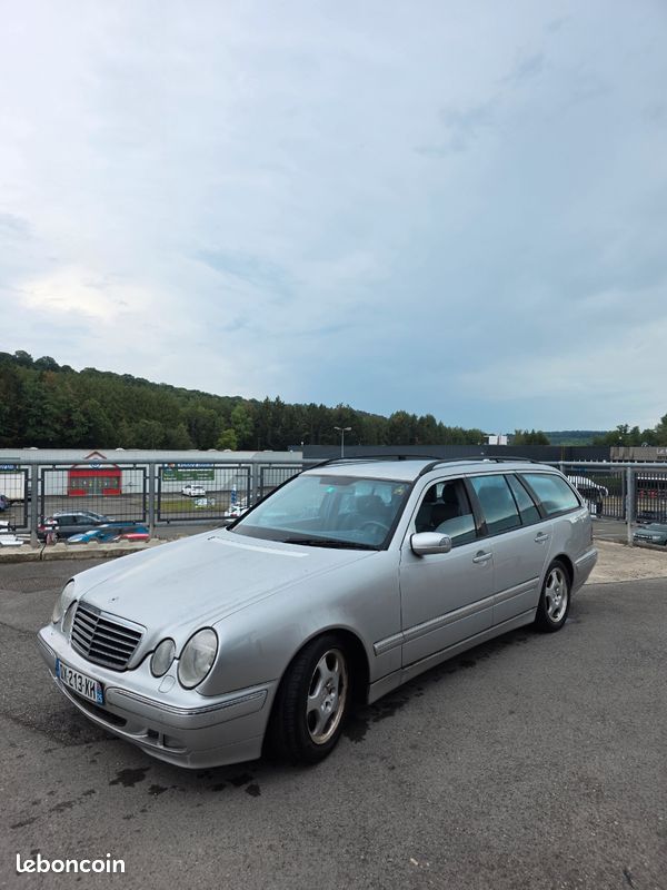 Mercedes E320 CDI BREAK (image 1)