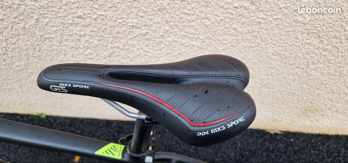 VTT Btwin Rockrider 520 pour homme (image 3)