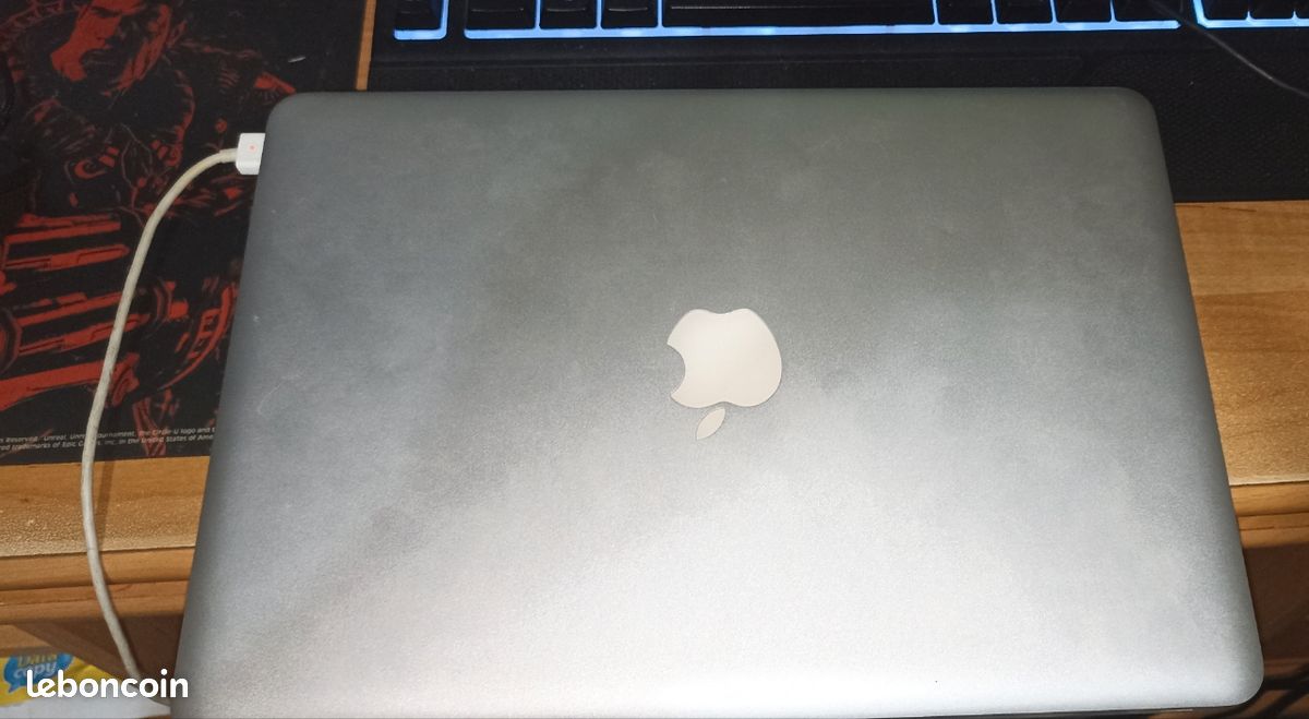 Mac Book alu 2008 (image 1)