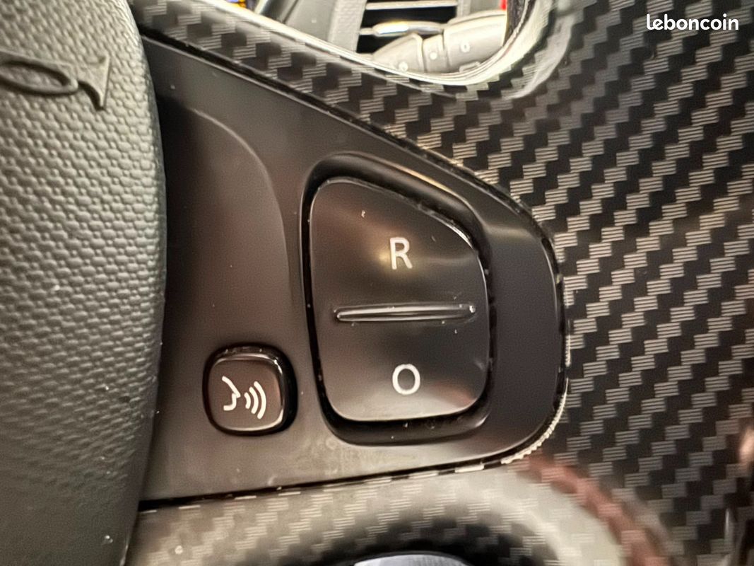 RENAULT CAPTUR TCe 120 SL Helly Hansen EDC (image 22)