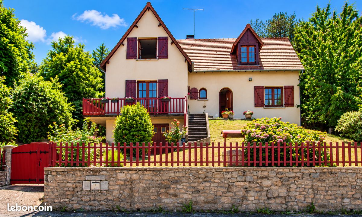 Maison 7 pièces 136 m² · à Guéret · 136 m² · 210 000 €