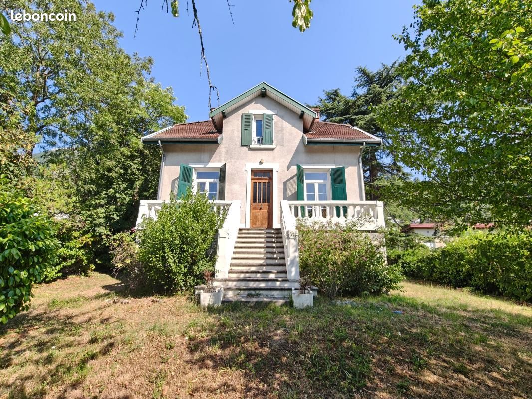 Maison 6 pièces 130 m² · à Corenc · 130 m² · 515 000 €