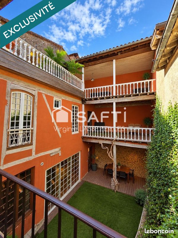 Maison 13 pièces 475 m² · à Aire-sur-l'Adour · 475 m² · 339 000 €