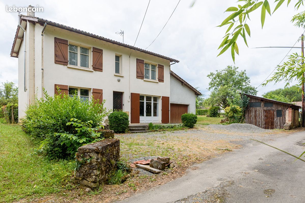 Maison 6 pièces 127 m² · à Roquefort · 127 m² · 139 000 €