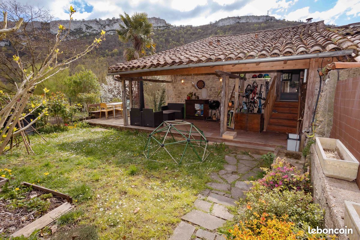 Maison 4 pièces 115 m² · à Saint-Antonin-Noble-Val · 115 m² · 270 000 €