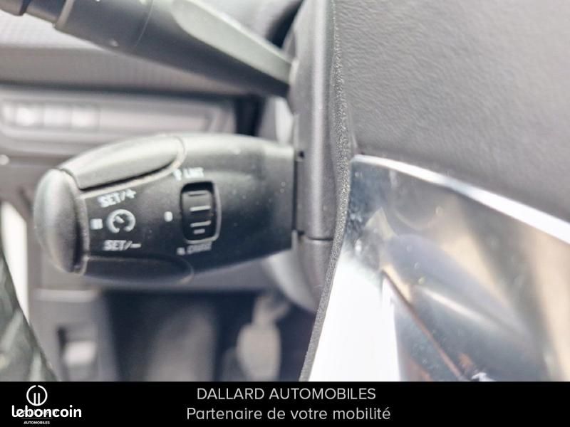 Peugeot 2008 1.2 PureTech 130ch E6.c Style S&S (image 14)