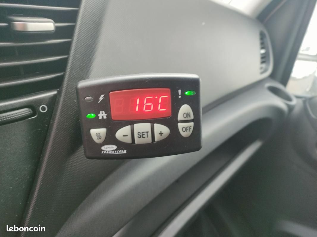 Iveco Daily CHASSIS CABINE FRIGO 12M3 160 CV ROUES JUMELEES HAYON CAISSE CAZAUX GROUPE THERMOKING... (image 13)