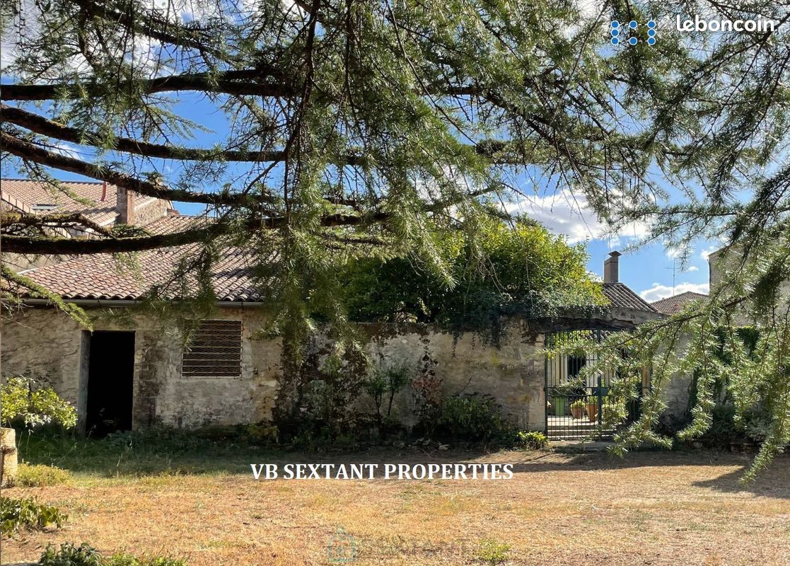 Maison 7 pièces 230 m² · à Sauveterre-de-Guyenne · 230 m² · 250 000 €