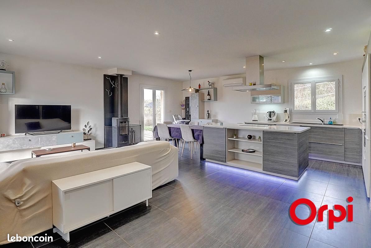 Maison 6 pièces 128 m² · à Bourgoin-Jallieu · 128 m² · 339 000 €