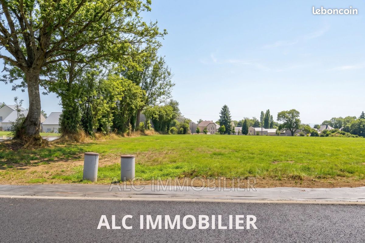 Terrain 622 m² · à Saint-Cyr-en-Pail · 622 m² · 12 330 €