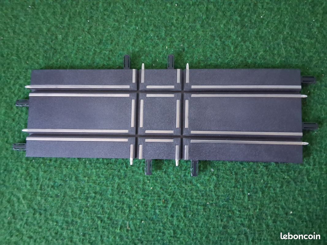 Rails Et Accessoires Pour Circuit De Voitures électriques Vintage PLAYART - Lot D'occasion