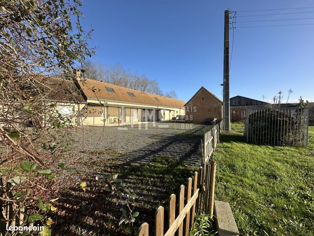 Longère 11 pièces 276 m²