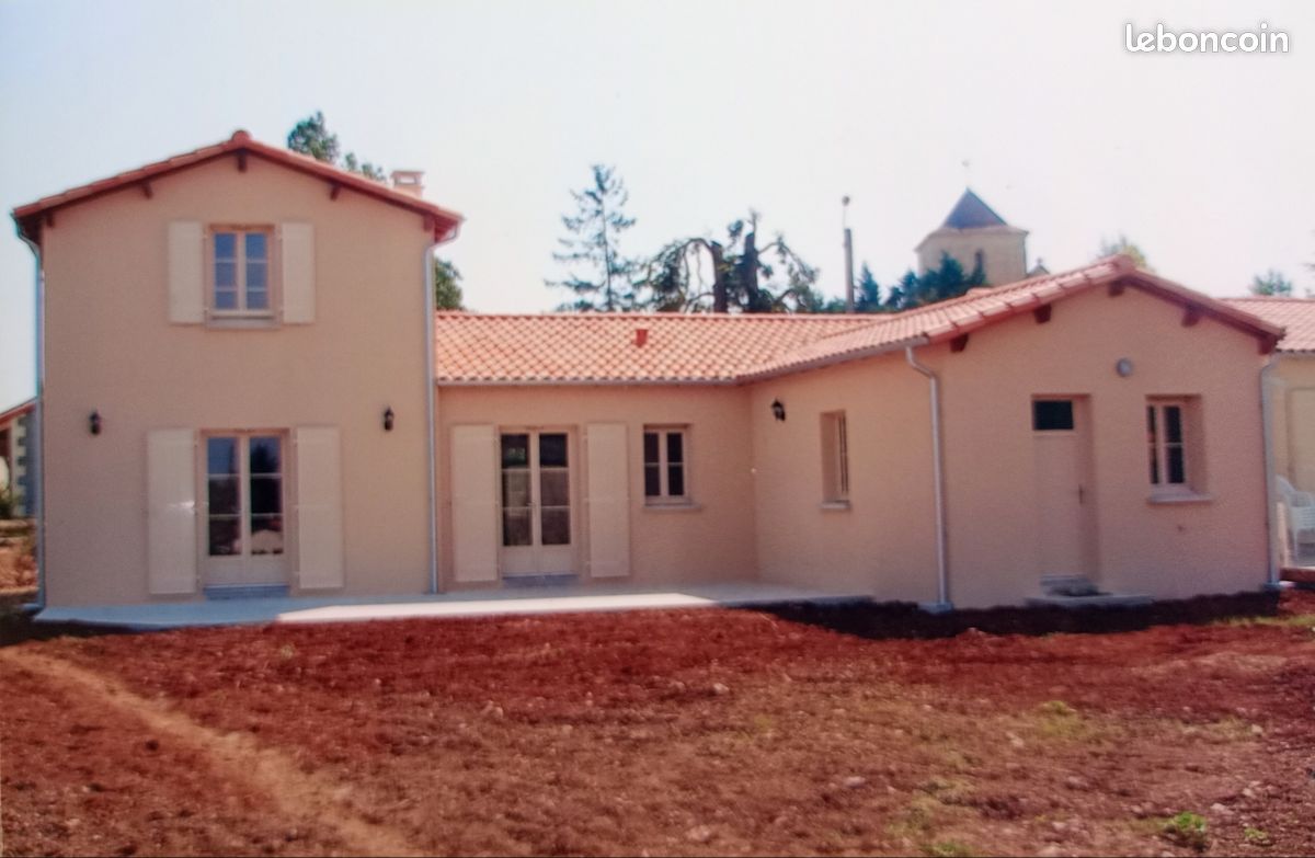 Maison 7 pièces 129 m² · à Vouillé · 129 m² · 265 000 €