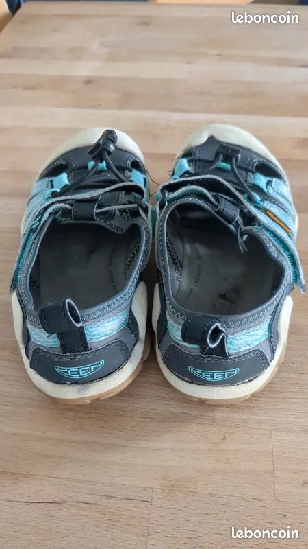 Chaussures été enfants keen taille 34 (image 3)
