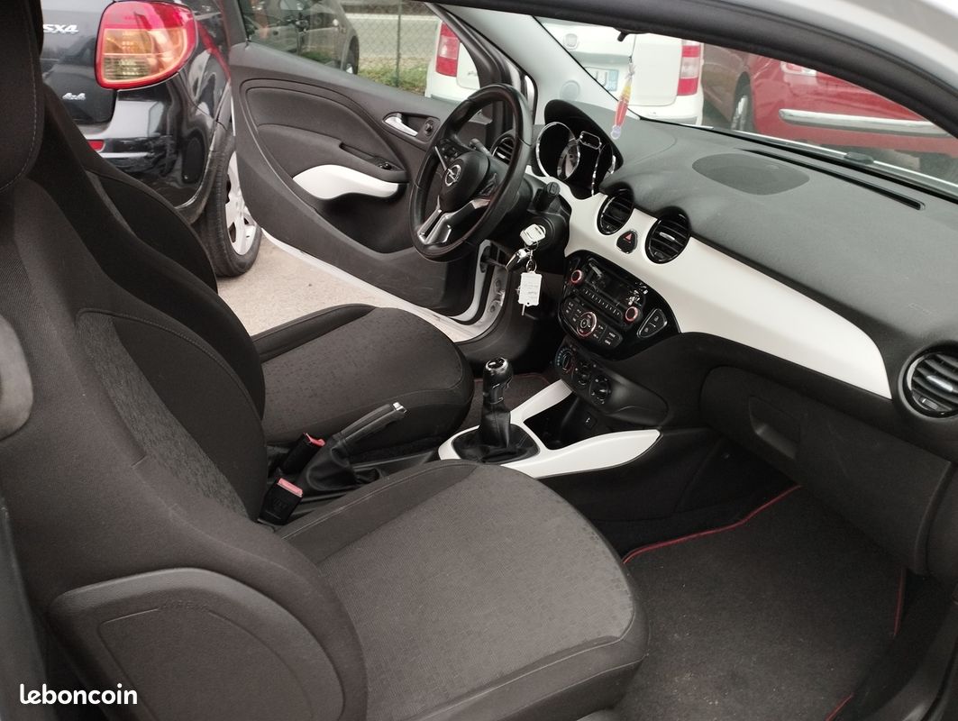 Opel ADAM 1.2 TWINPORT 70CH (image 9)