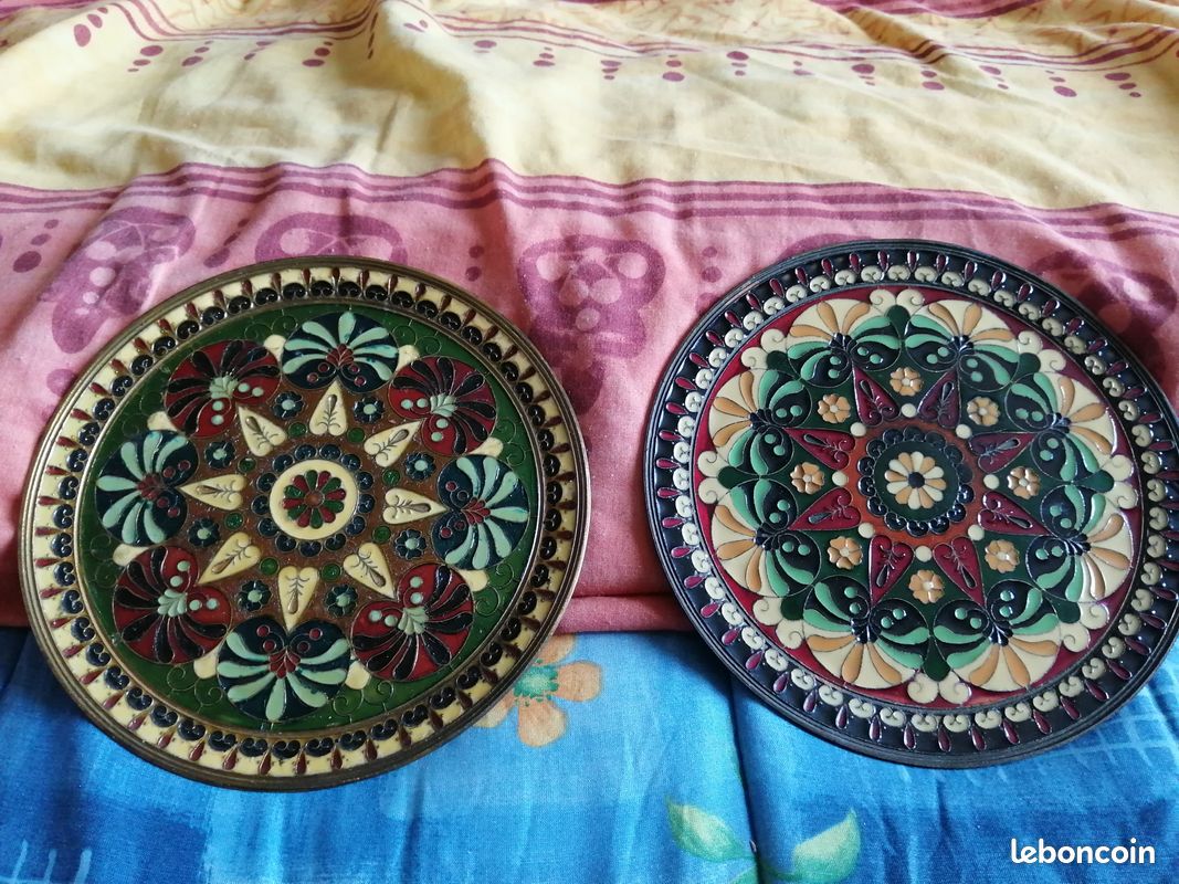 2 assiettes décoratives (image 1)